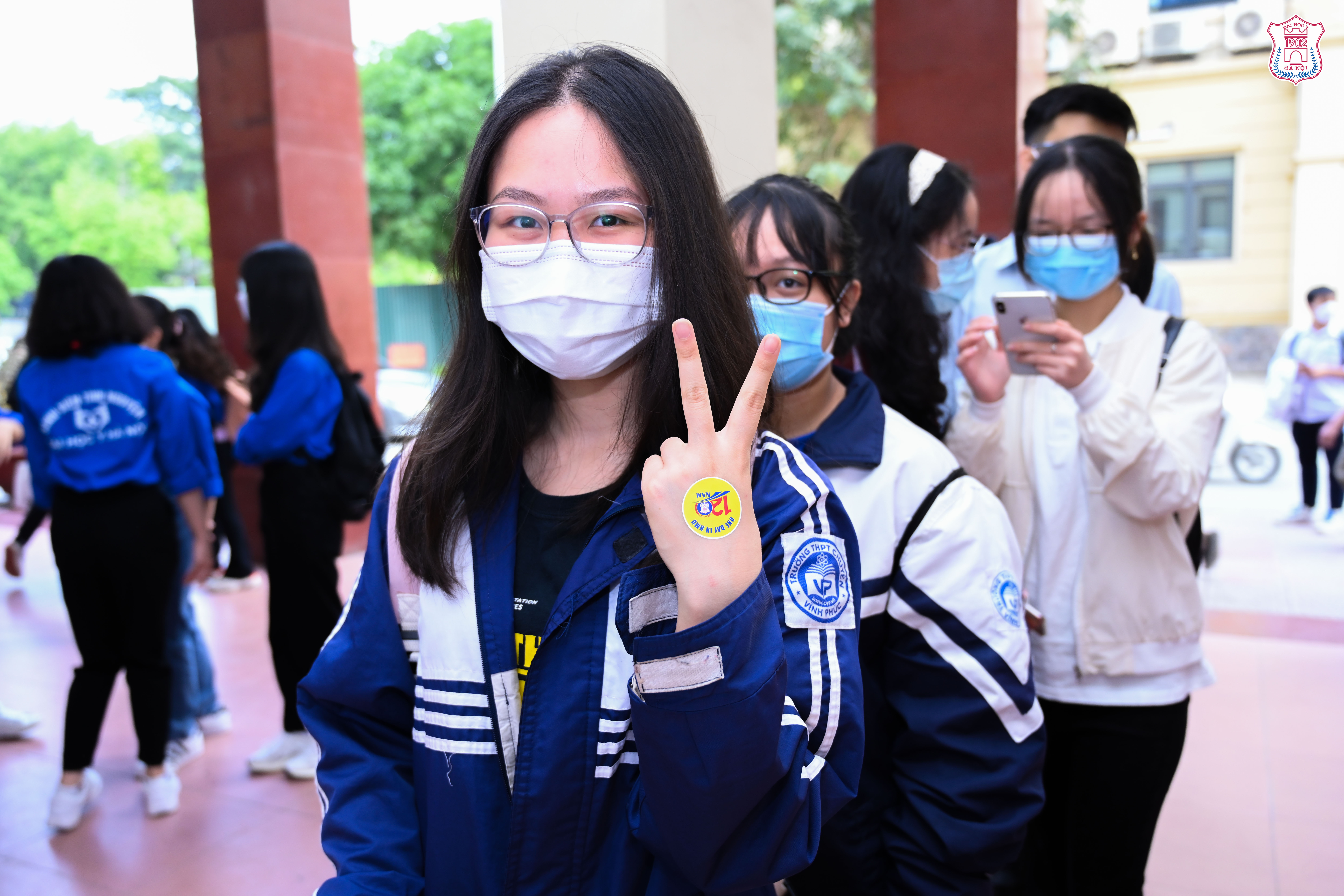 Đồng phục Đại học Y Hà Nội: Khám phá vẻ đẹp và ý nghĩa từng thiết kế